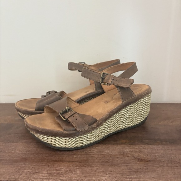 Bussola Leather Wedge Sandals Womens EU 41 US 10.5 Strappy‎ Ankle Strap Comfort - Picture 1 of 10